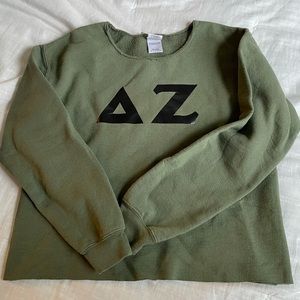 Delta Zeta crewneck